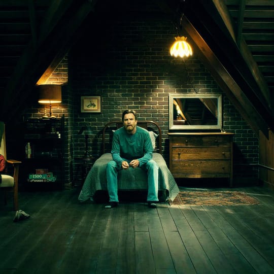 Episode 240: Mike Flanagan (feat. Chloe Waryan)